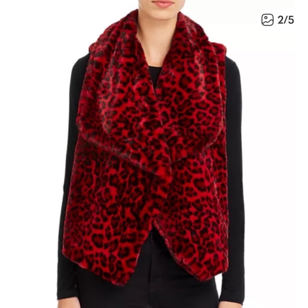 Carmen-red leopardo-print faux fur vest